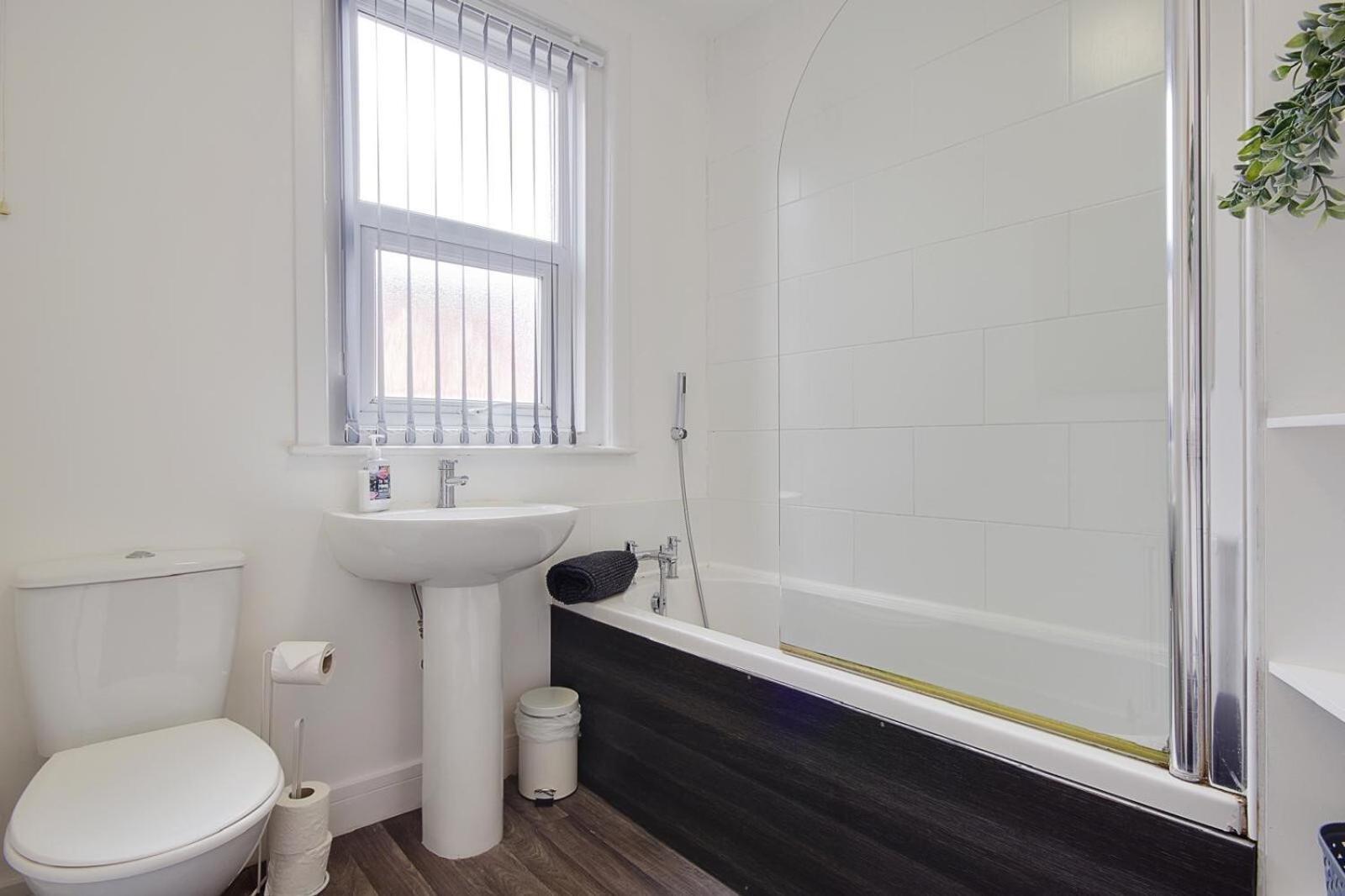 Wimbourne Road Apartment 3 ボーンマス エクステリア 写真
