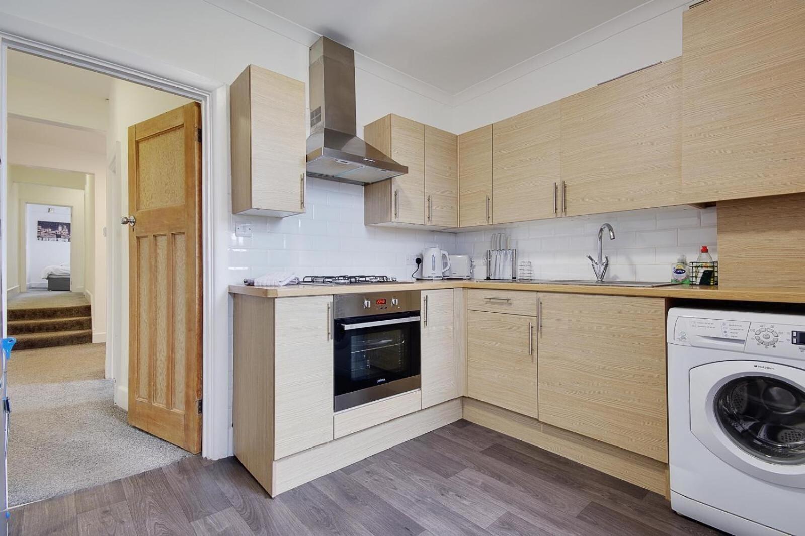 Wimbourne Road Apartment 3 ボーンマス エクステリア 写真